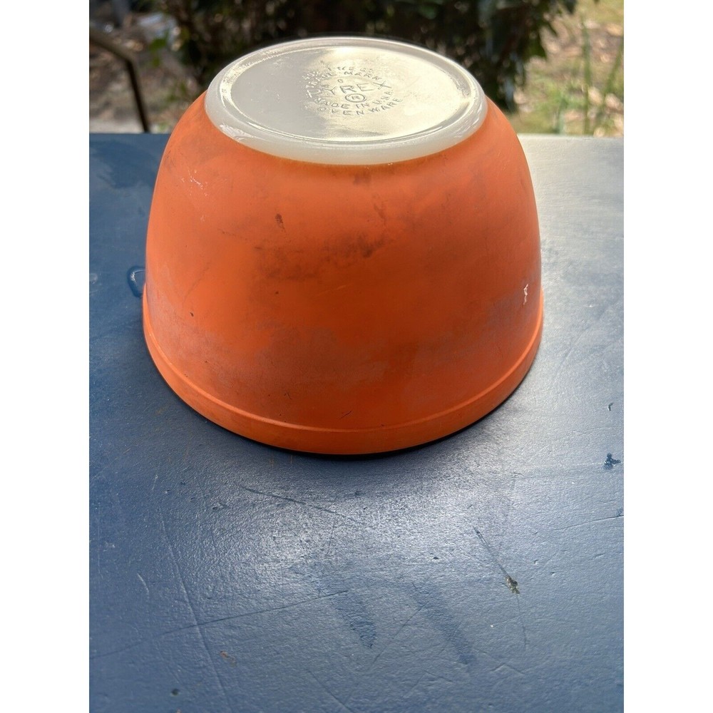 Pyrex Primary Orange 402 Mixing Nesting Bowl 1 1/2 Quart Qt With Condition - Picture 4 of 8